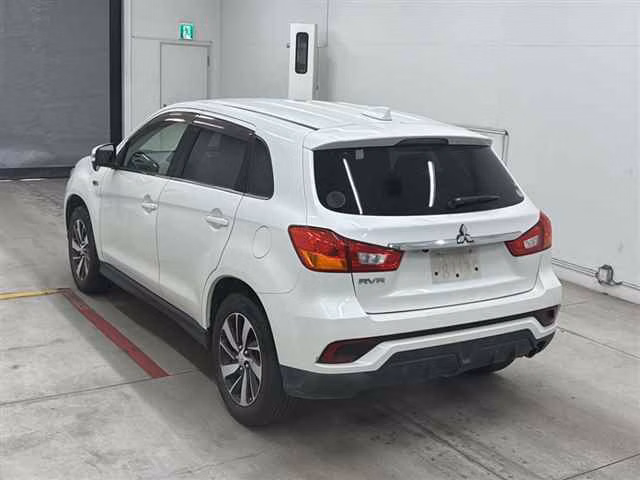 MITSUBISHI RVR