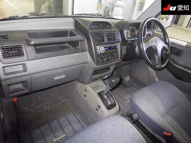 MITSUBISHI PAJERO MINI