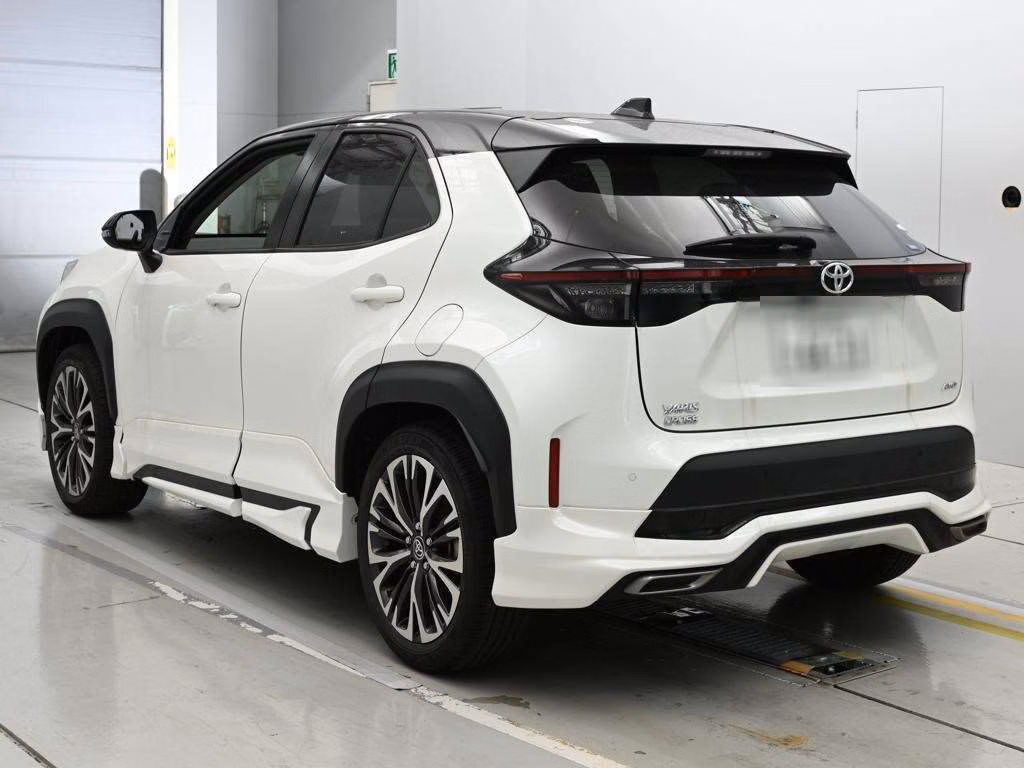 TOYOTA YARIS CROSS