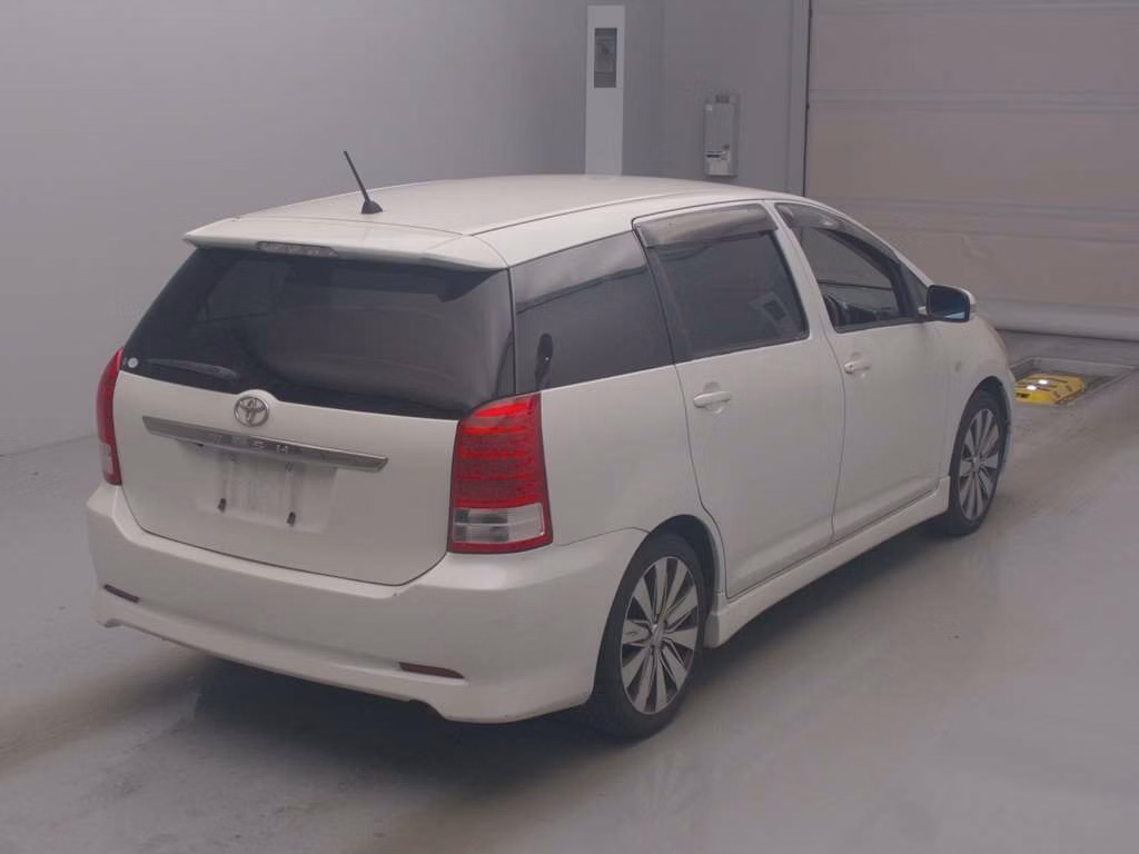TOYOTA WISH