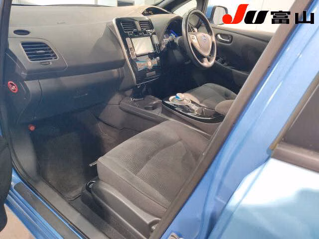 NISSAN LEAF