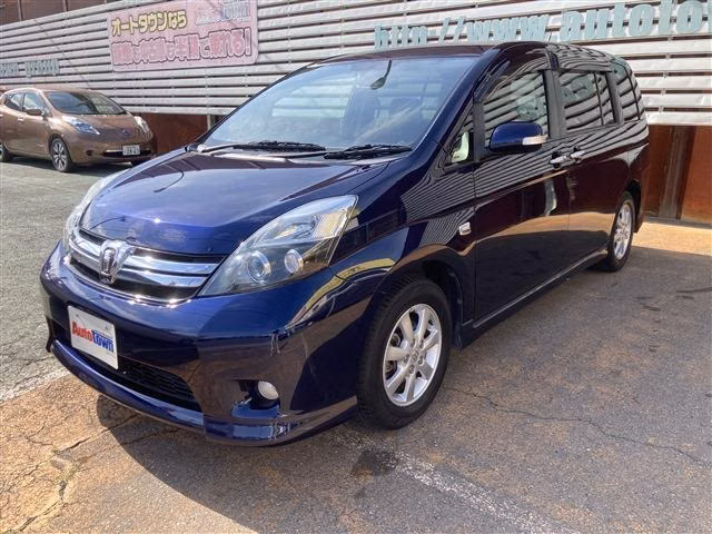 TOYOTA ISIS