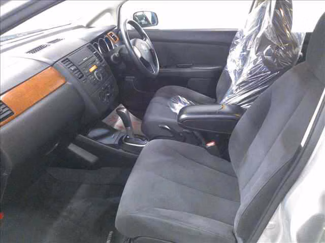 NISSAN TIIDA LATIO