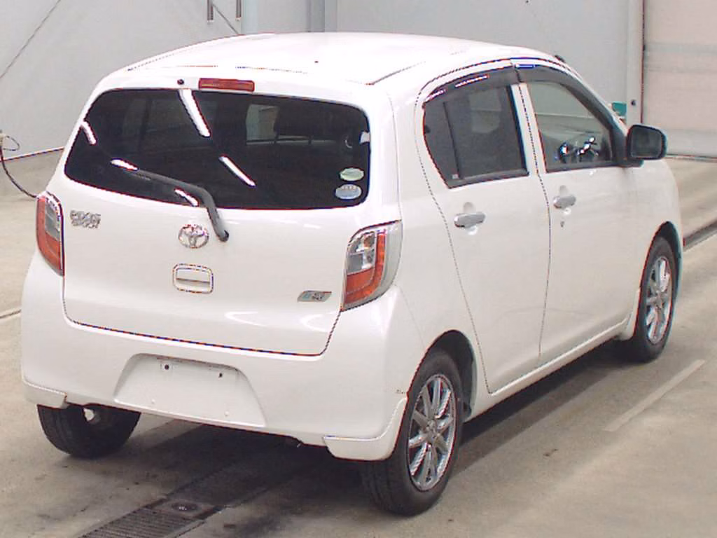 TOYOTA PIXIS EPOCH