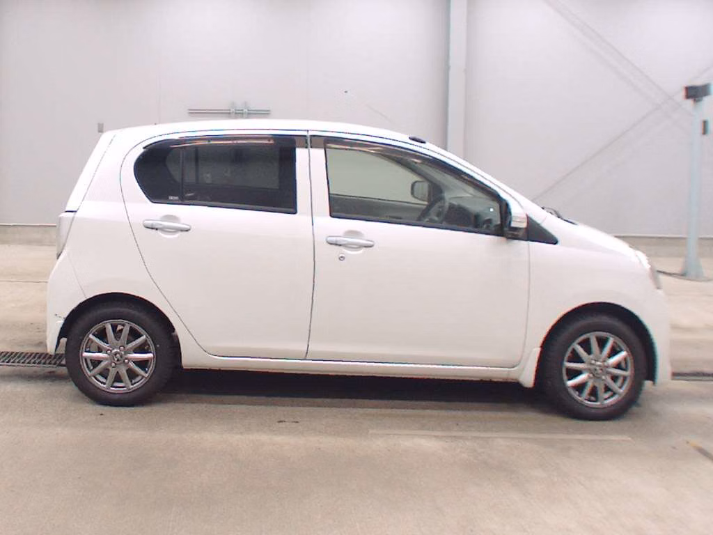 TOYOTA PIXIS EPOCH