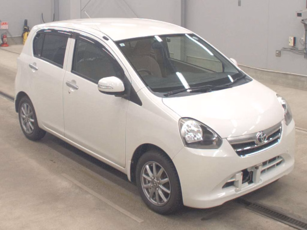 TOYOTA PIXIS EPOCH
