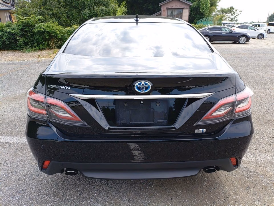 TOYOTA CROWN