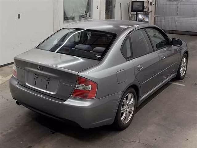 SUBARU LEGACY B4