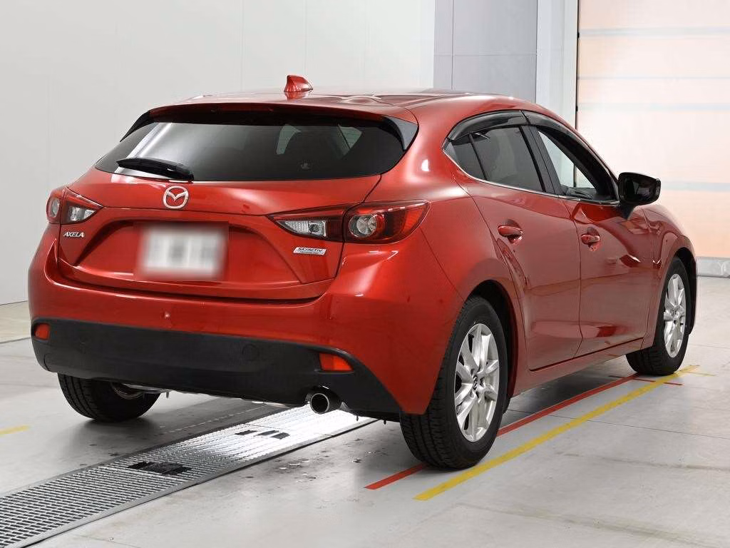 MAZDA AXELA