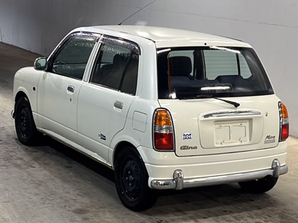 DAIHATSU MIRA GINO