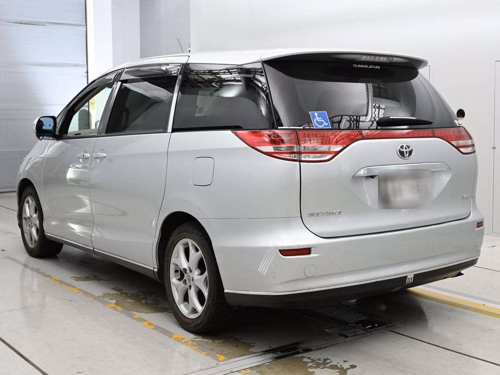 TOYOTA ESTIMA