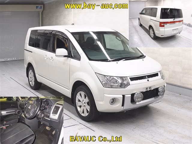 MITSUBISHI DELICA D:5