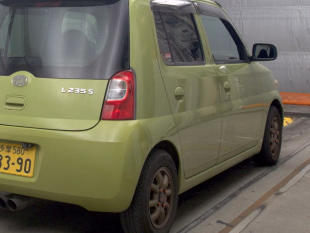 DAIHATSU ESSE