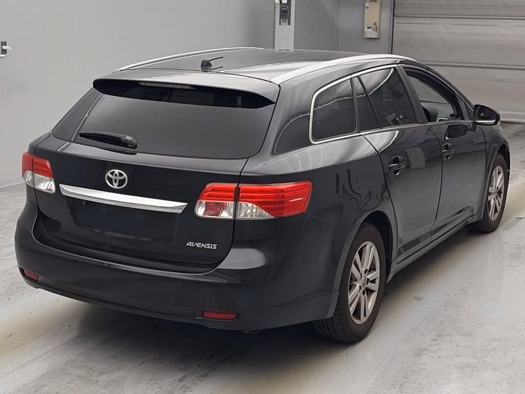 TOYOTA AVENSIS