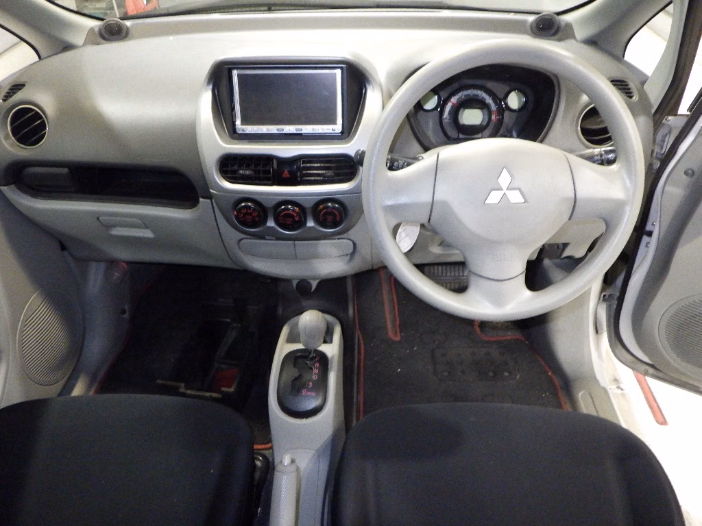 MITSUBISHI I