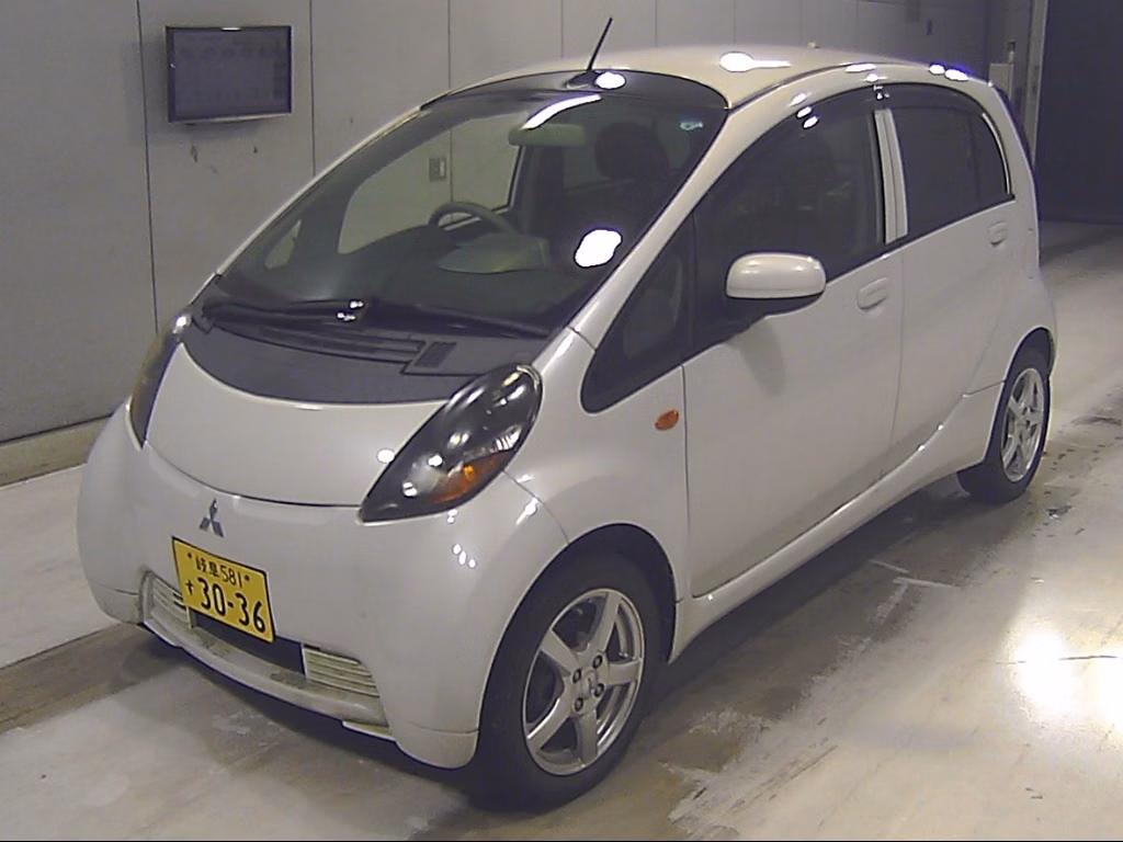MITSUBISHI I