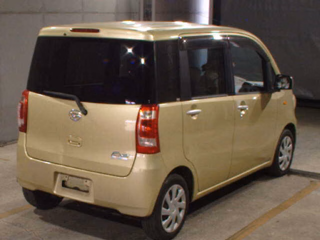 DAIHATSU TANTO EXE