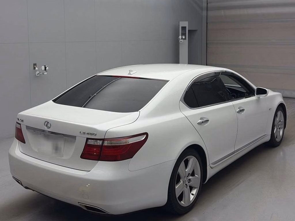 LEXUS LS460