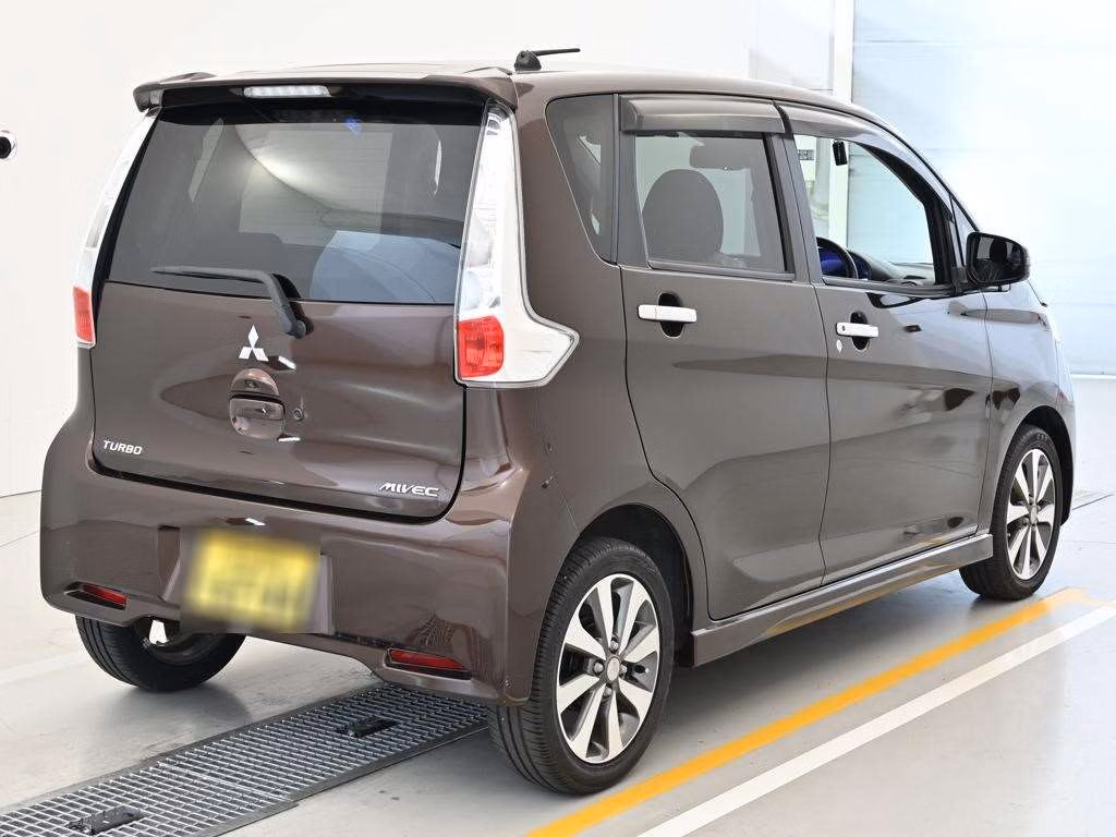 MITSUBISHI EK CUSTOM