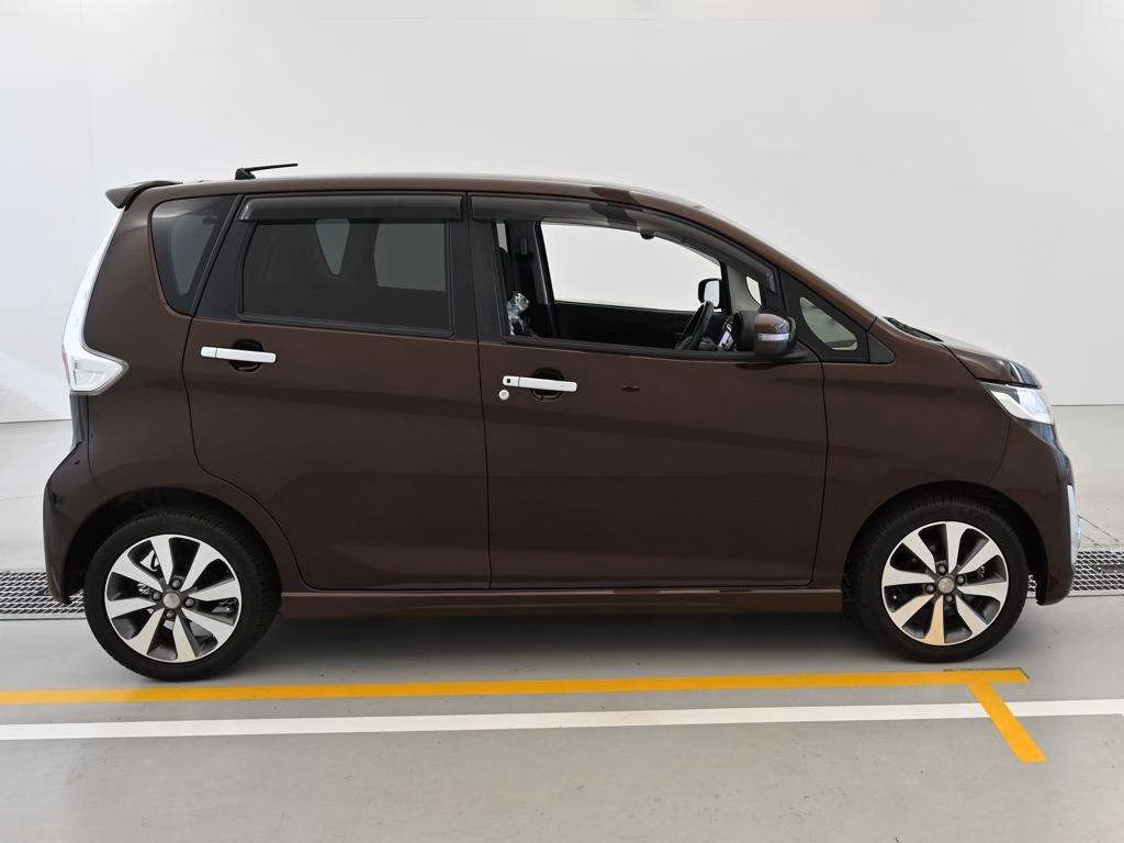 MITSUBISHI EK CUSTOM