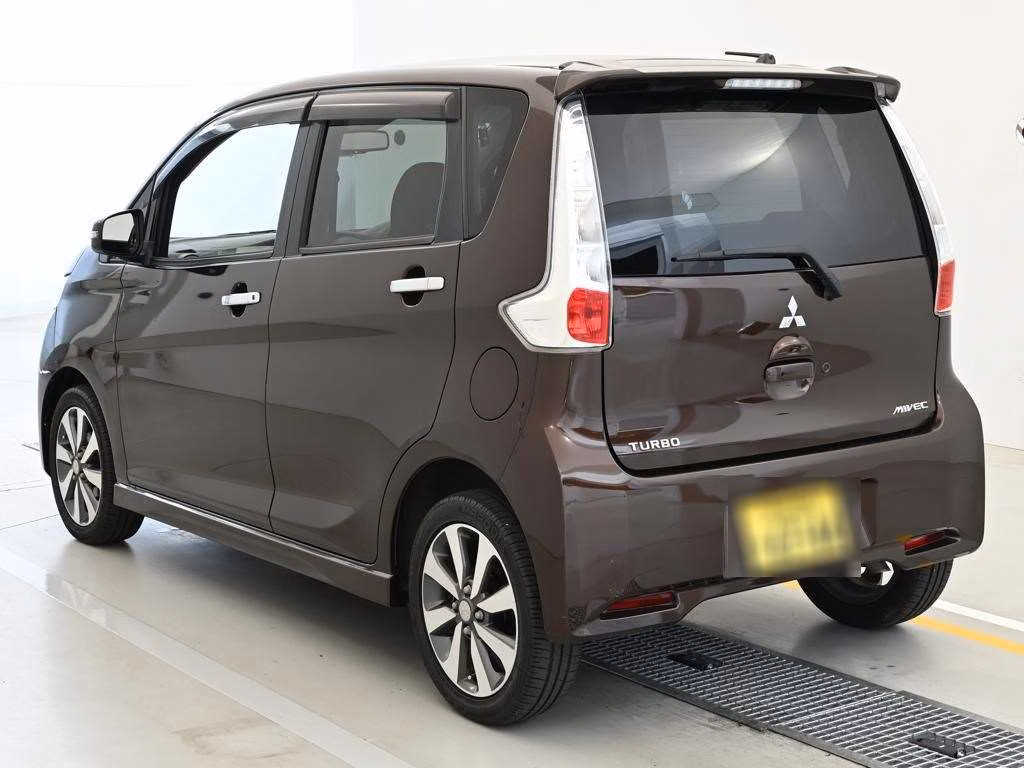 MITSUBISHI EK CUSTOM