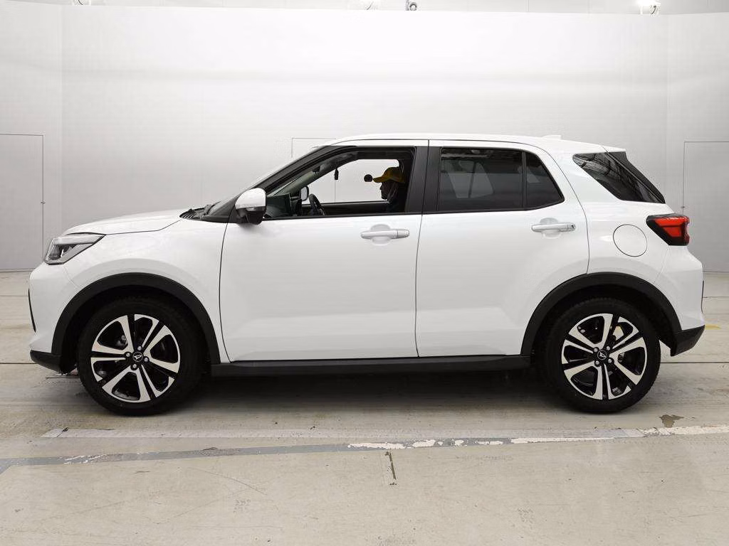 DAIHATSU ROCKY