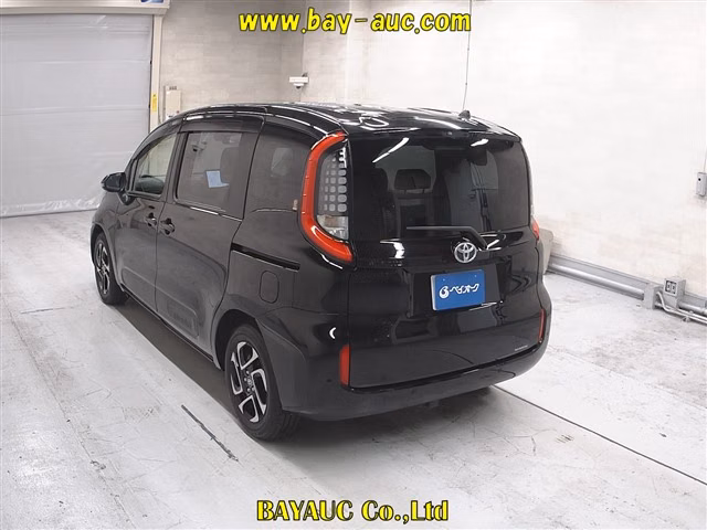 TOYOTA SIENTA