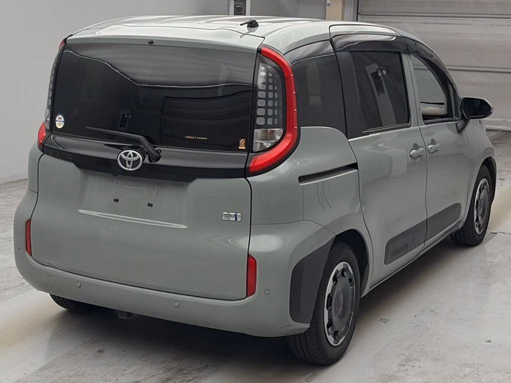TOYOTA SIENTA