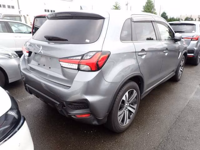 MITSUBISHI RVR