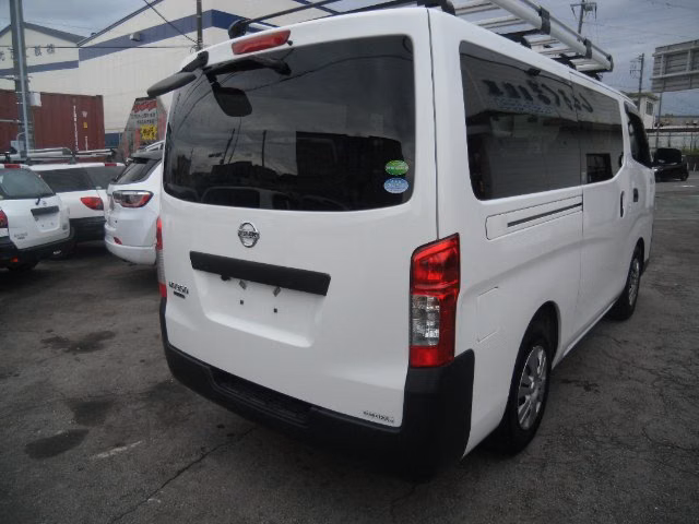 NISSAN NV350 CARAVAN