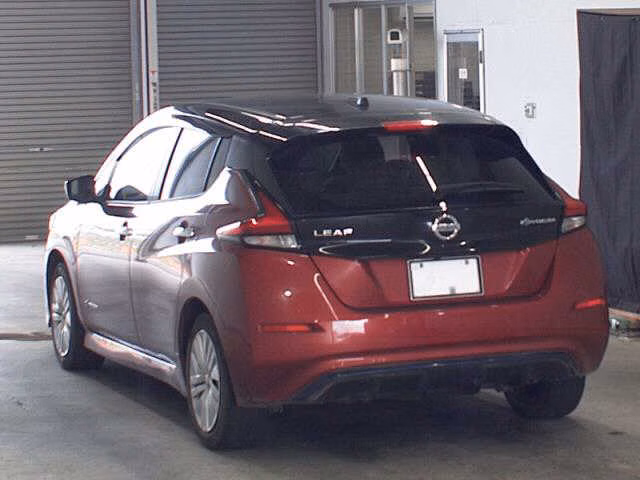 NISSAN LEAF