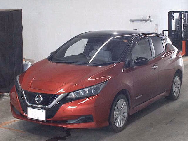 NISSAN LEAF