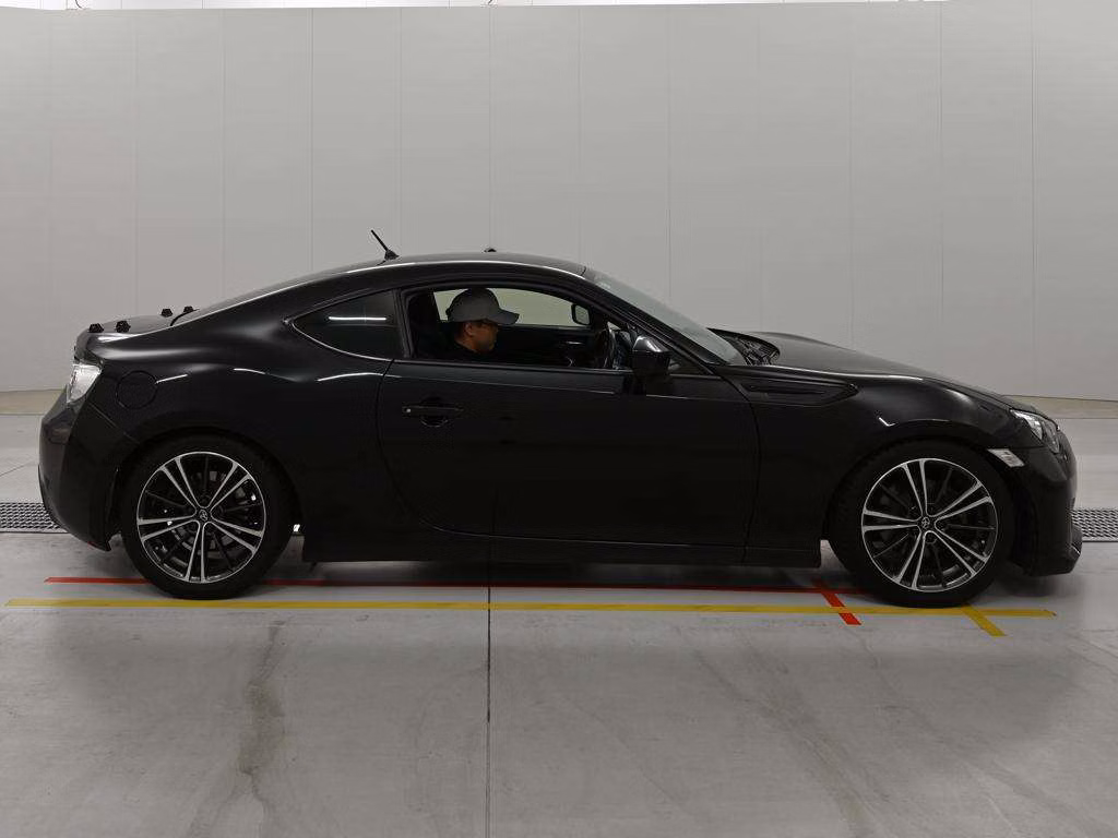 SUBARU BRZ