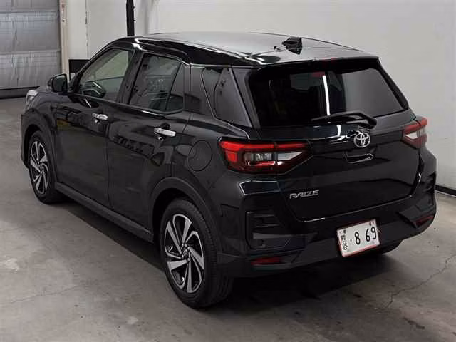 TOYOTA RAIZE