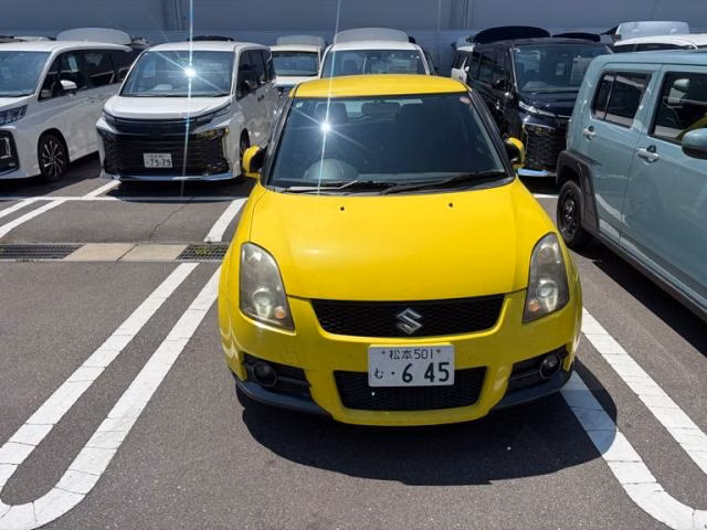 SUZUKI SWIFT