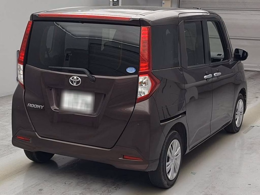 TOYOTA ROOMY