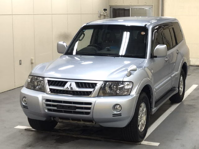 MITSUBISHI PAJERO