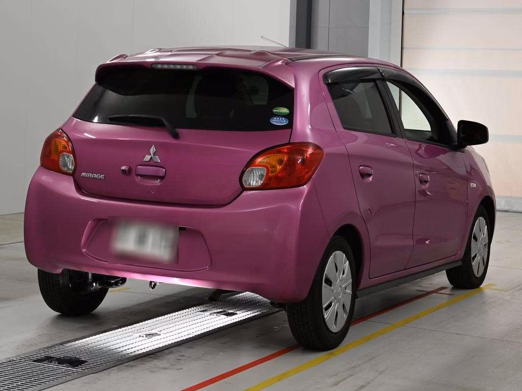 MITSUBISHI MIRAGE