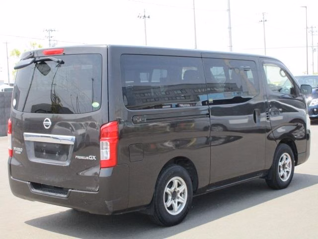 NISSAN NV350 CARAVAN