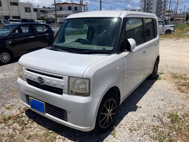 DAIHATSU MOVE CONTE