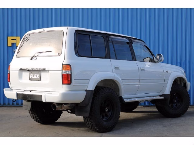 TOYOTA LAND CRUISER