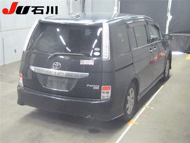 TOYOTA ISIS