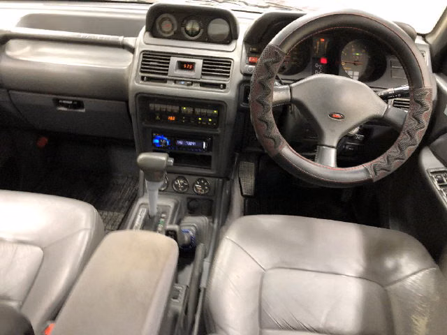 MITSUBISHI PAJERO