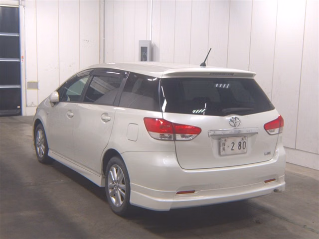 TOYOTA WISH