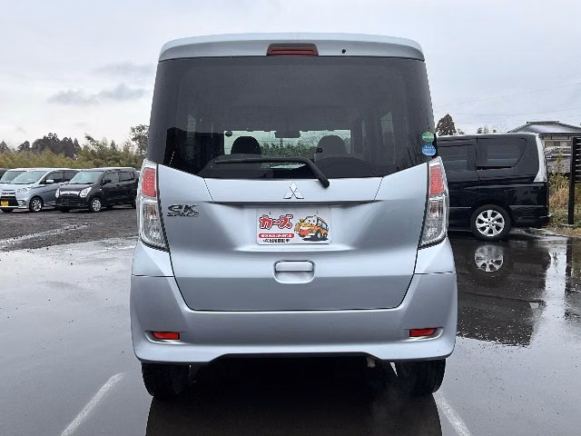 MITSUBISHI EK SPACE