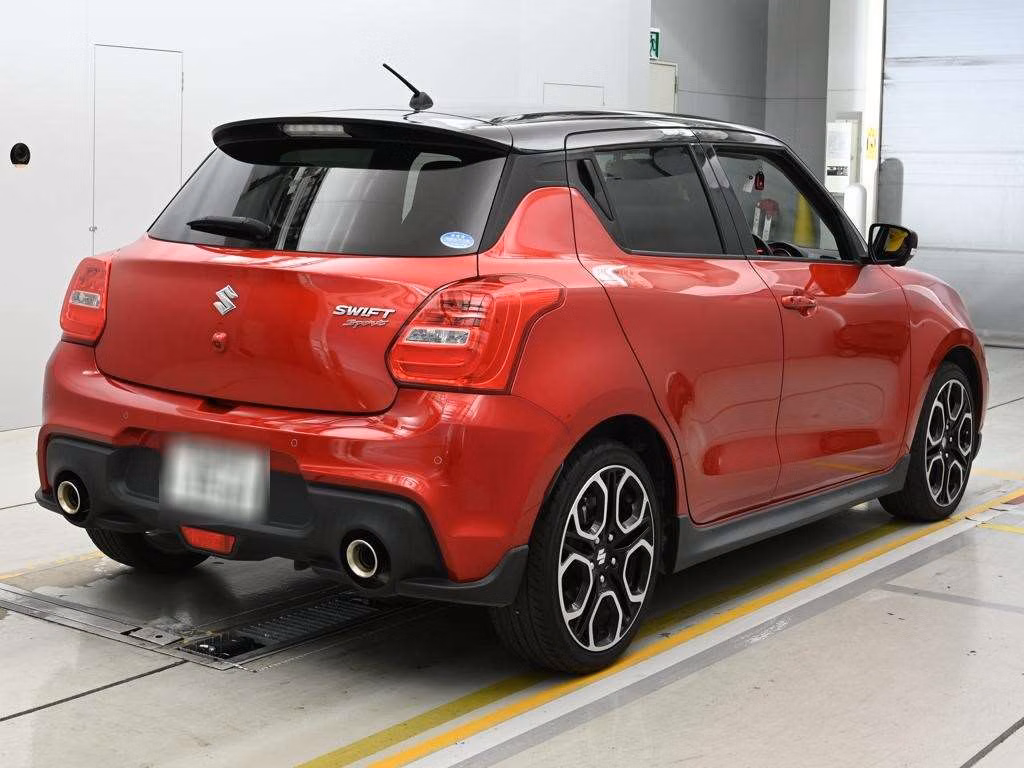 SUZUKI SWIFT