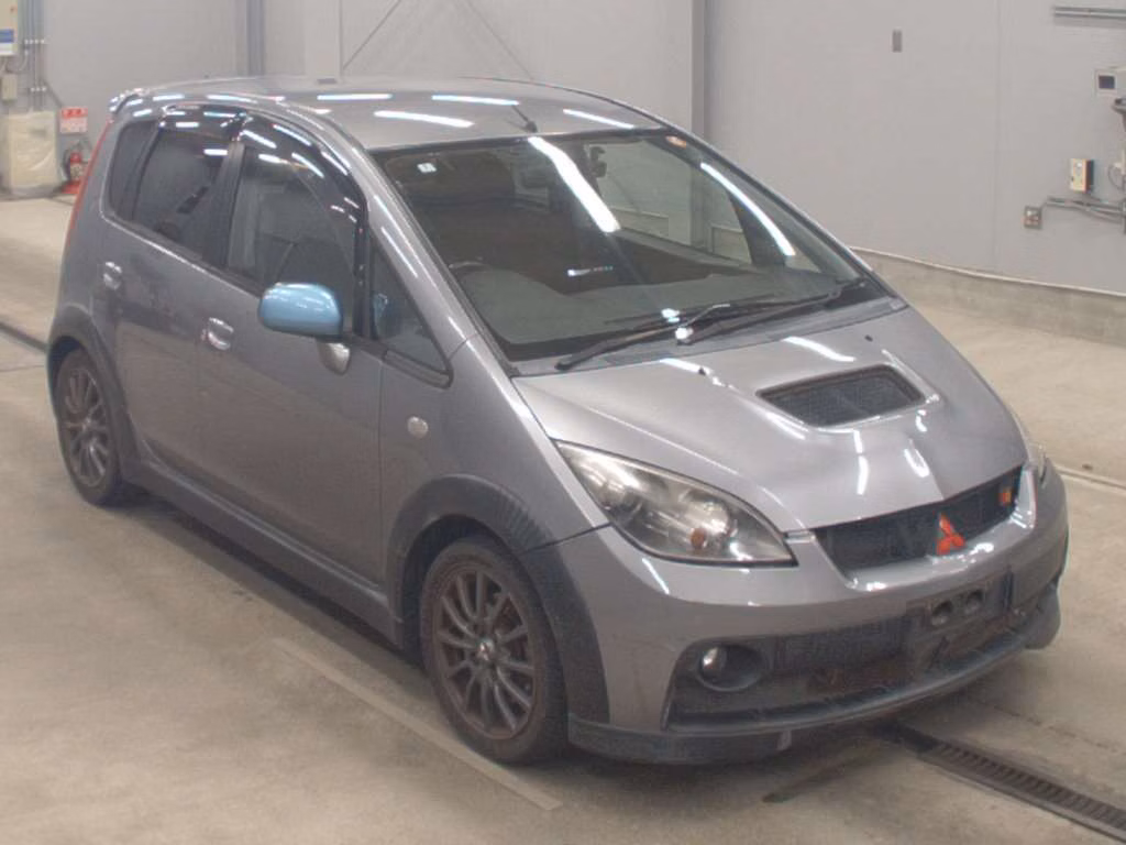MITSUBISHI COLT