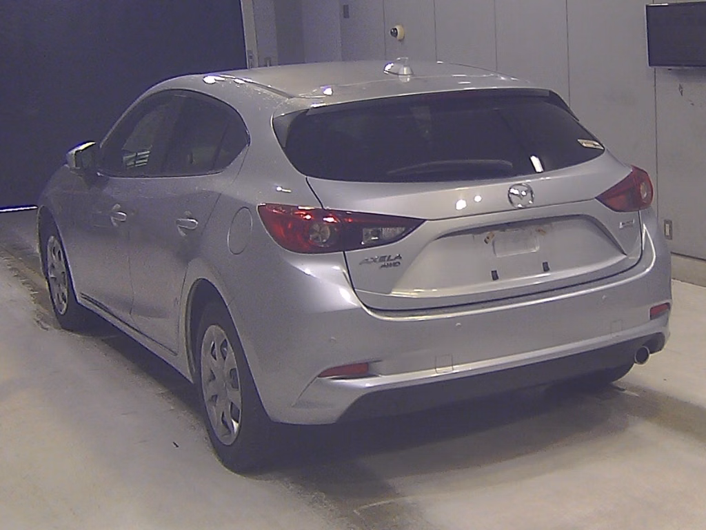 MAZDA AXELA