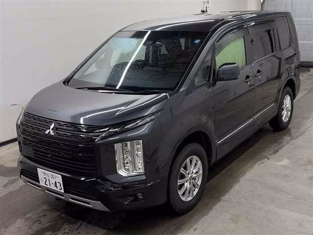 MITSUBISHI DELICA D:5