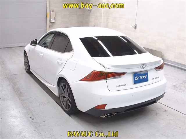 LEXUS IS300
